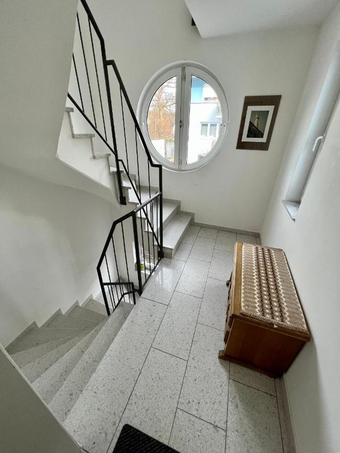 Komplette Wohnung In Wendelstein Bei Nuernberg - Messenaehe Exteriör bild